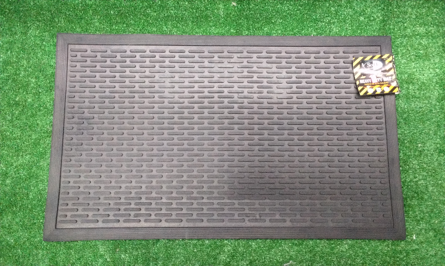 Heavy Duty Rubber Mat 45cm×74cm